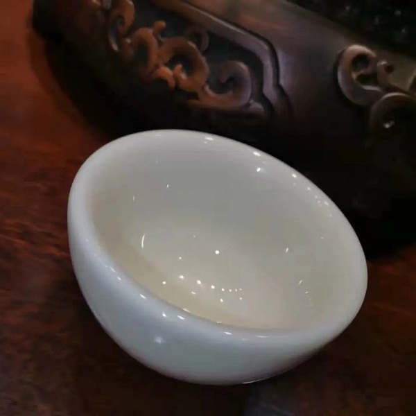 桃18园 品汁  能量玉瓷杯-厚器主人杯